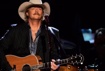 Alan Jackson em 2001 fez uma música em homenagem as vítimas do ataque de 11 de setembro